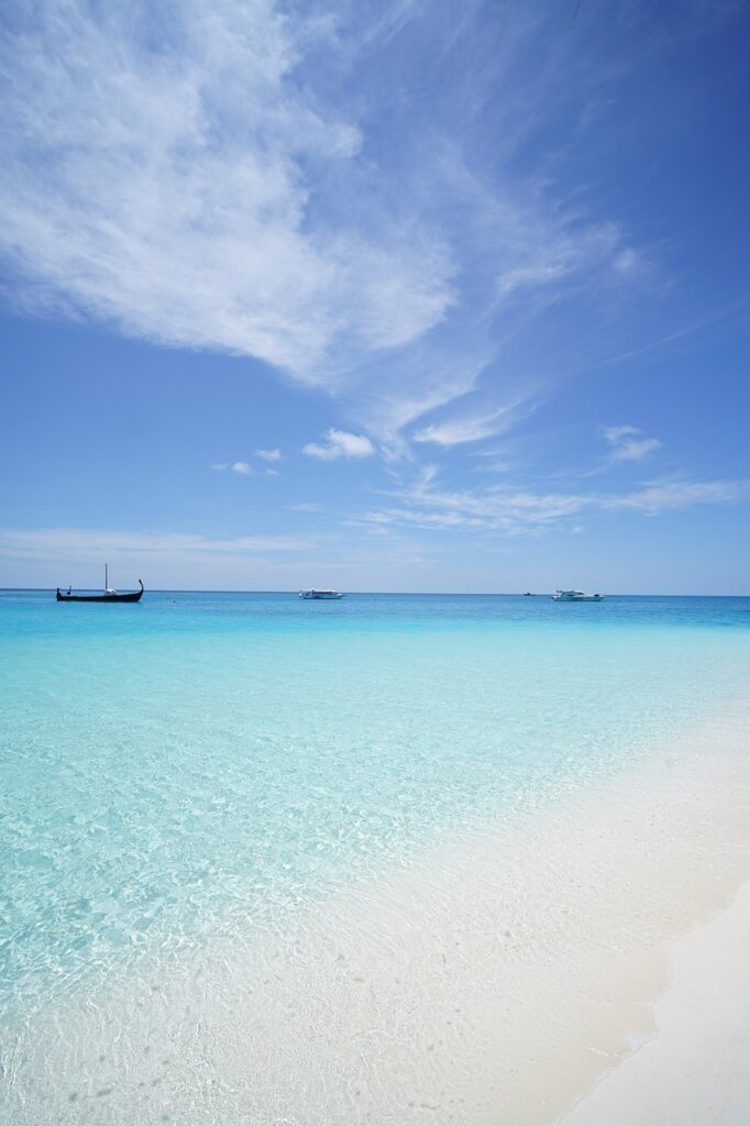 maldive islands, beach, emerald sea-2171627.jpg